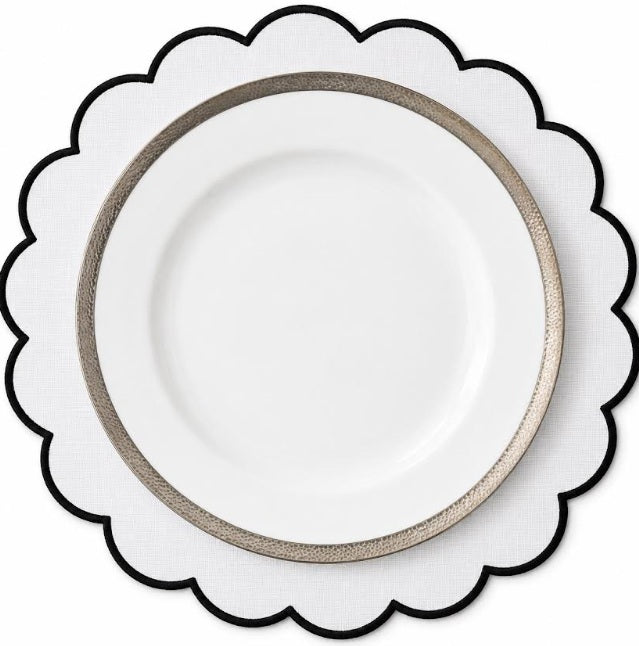 MM Scalloped Placemats Set of 4 - Black & White